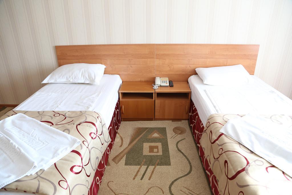 Zhassybi Hotel Astana Ngoại thất bức ảnh