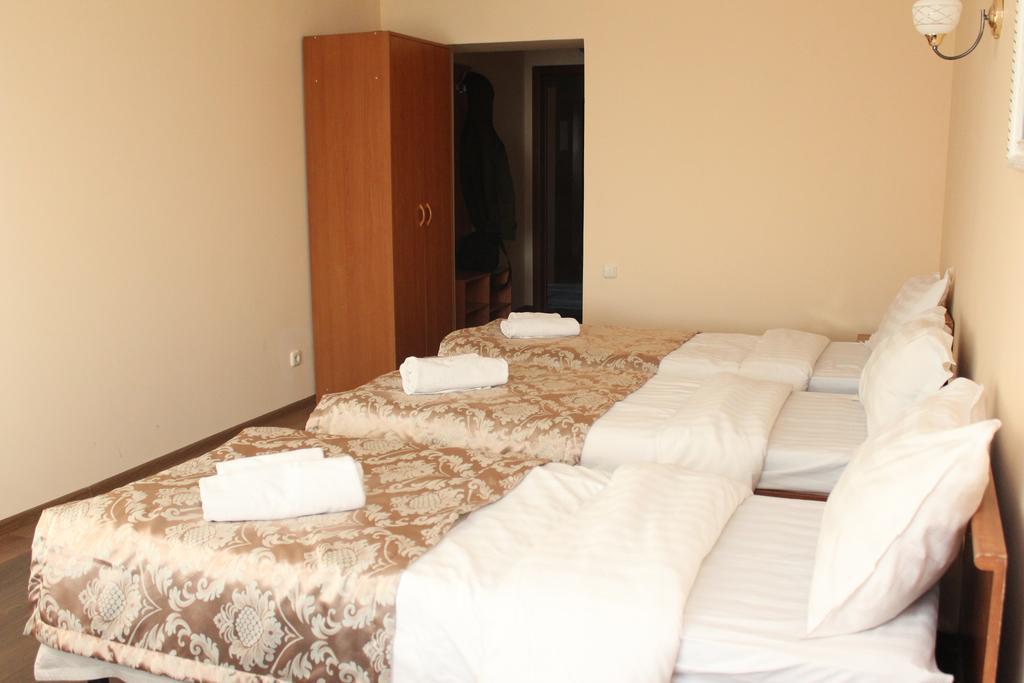 Zhassybi Hotel Astana Ngoại thất bức ảnh
